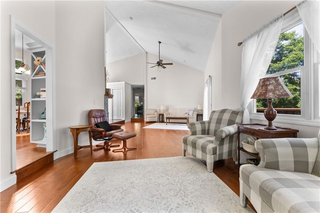 147 Lindley Rd, North Strabane, PA 15317