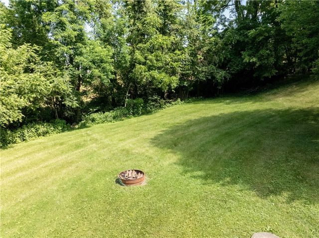 147 Lindley Rd, North Strabane, PA 15317