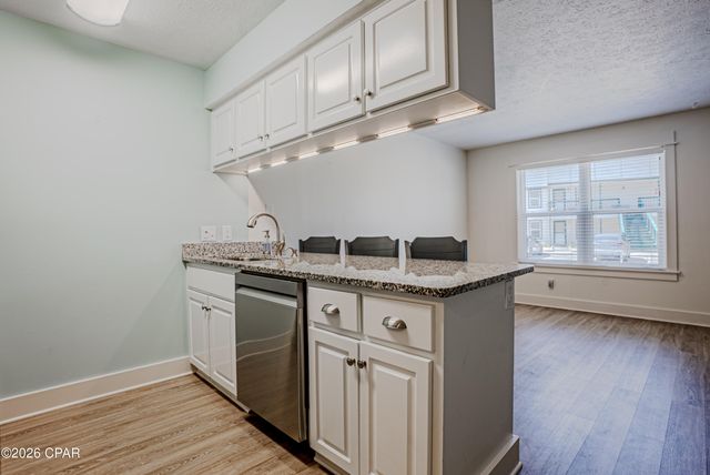 7813 N Lagoon Drive 5B, Panama City Beach, FL 32408