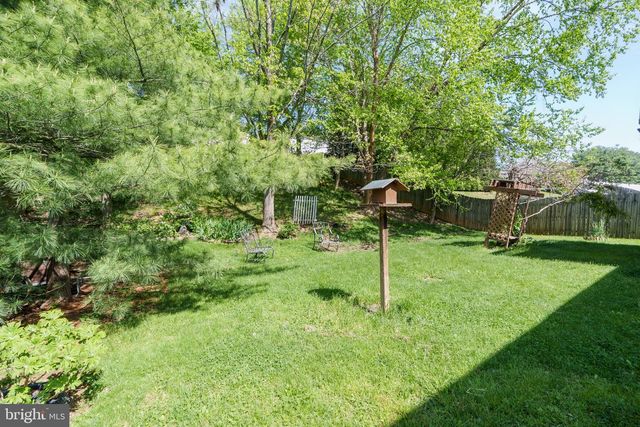 9 BIRCHGROVE RD, Newark, DE 19702