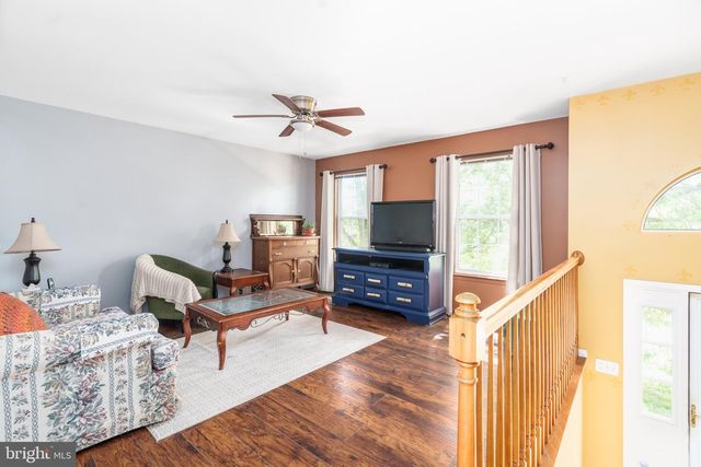 9 BIRCHGROVE RD, Newark, DE 19702