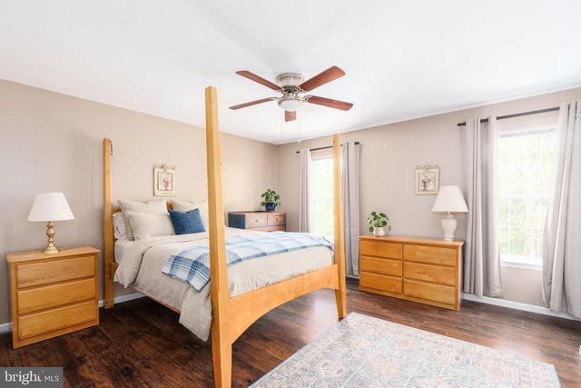 9 BIRCHGROVE RD, Newark, DE 19702