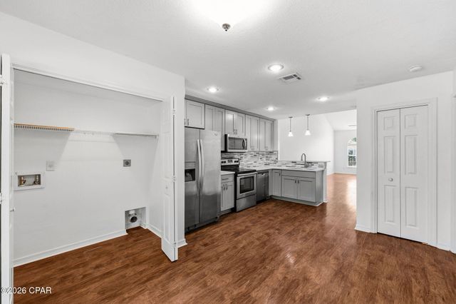 125 Park Place, Panama City Beach, FL 32413