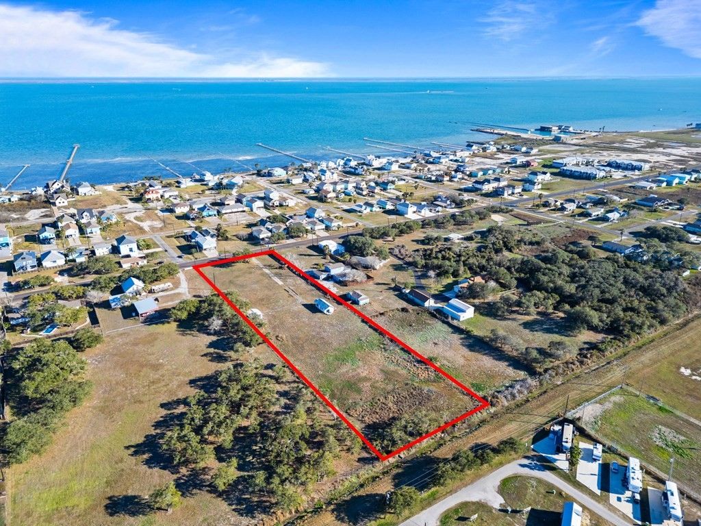 1315 S Church St, Rockport, TX 78382 — photo 4