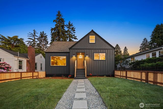 3209 NE 98th Street, Seattle, WA 98115