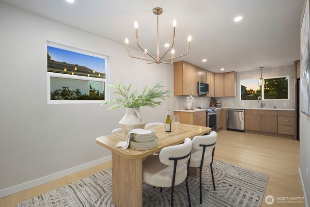 3209 NE 98th Street, Seattle, WA 98115