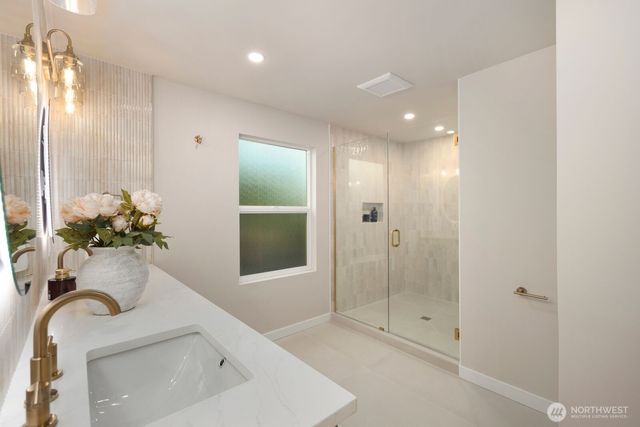 3209 NE 98th Street, Seattle, WA 98115