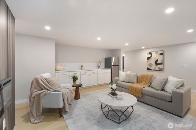 3209 NE 98th Street, Seattle, WA 98115