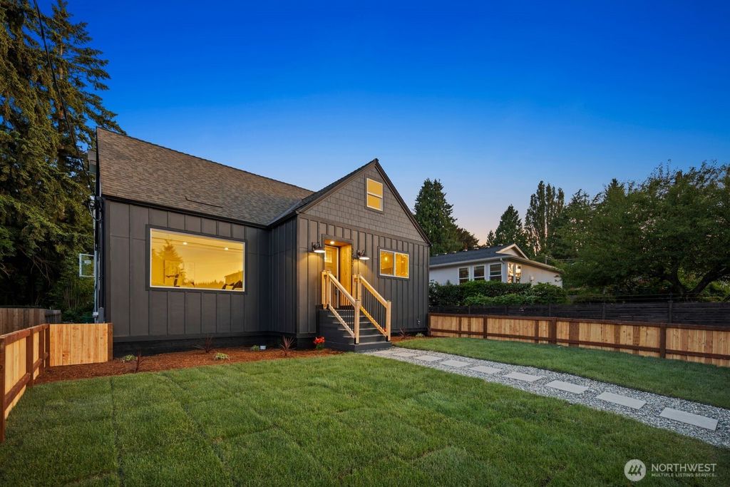 3209 NE 98th Street, Seattle, WA 98115