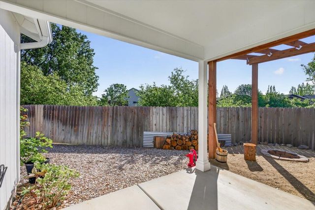 500 Antilles Lane, Medford, OR 97501