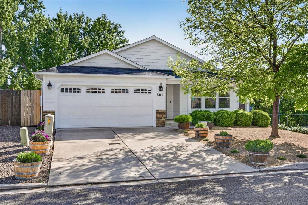 500 Antilles Lane, Medford, OR 97501