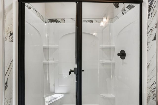 178 Brenda Dr, Clarksville, TN 37040