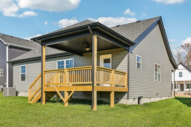 178 Brenda Dr, Clarksville, TN 37040