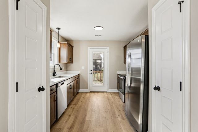 178 Brenda Dr, Clarksville, TN 37040