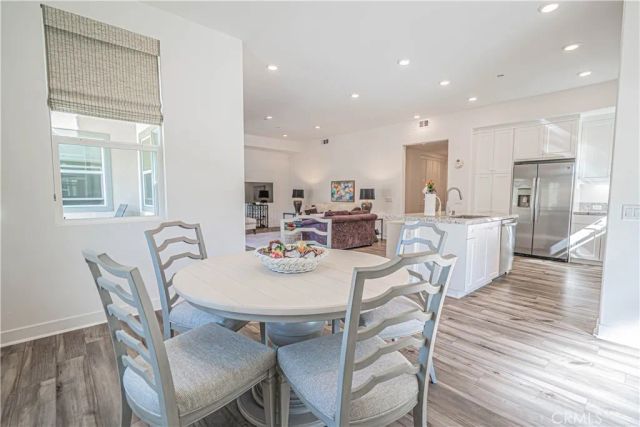 27406 Merlin, Valencia, CA 91381