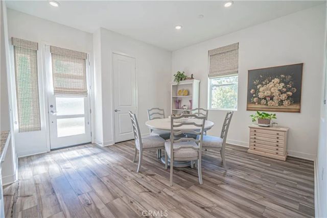 27406 Merlin, Valencia, CA 91381