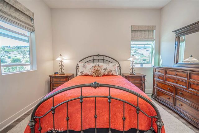 27406 Merlin, Valencia, CA 91381