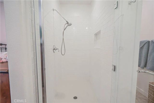 27406 Merlin, Valencia, CA 91381