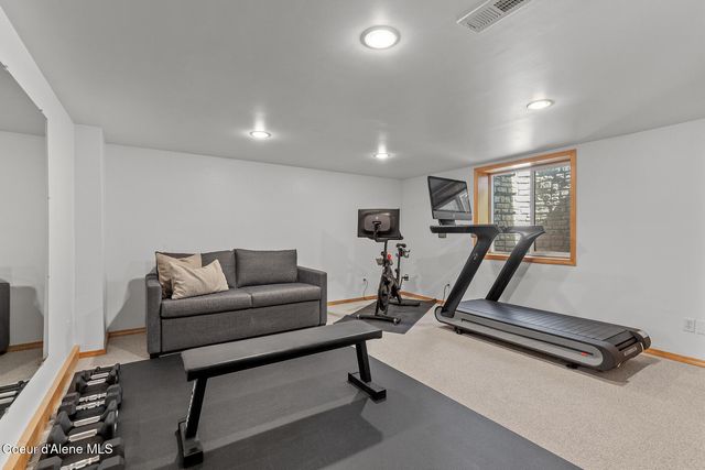 102 E Theresa DR, Coeur D'alene, ID 83814