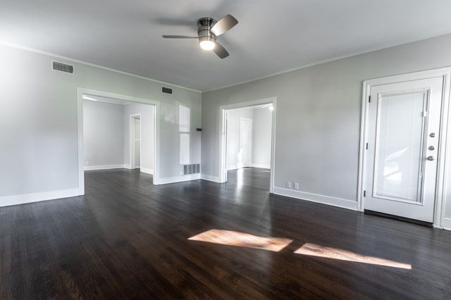 3907 Prescott Avenue, Dallas, TX 75219