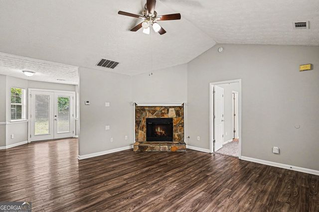 66 Mallie Court, Hampton, GA 30228