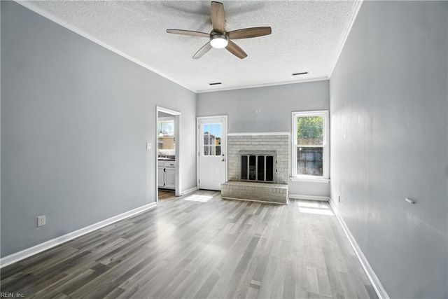 622 Thomas Nelson DR, Virginia Beach, VA 23452