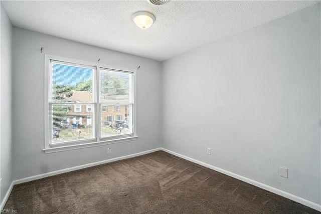 622 Thomas Nelson DR, Virginia Beach, VA 23452