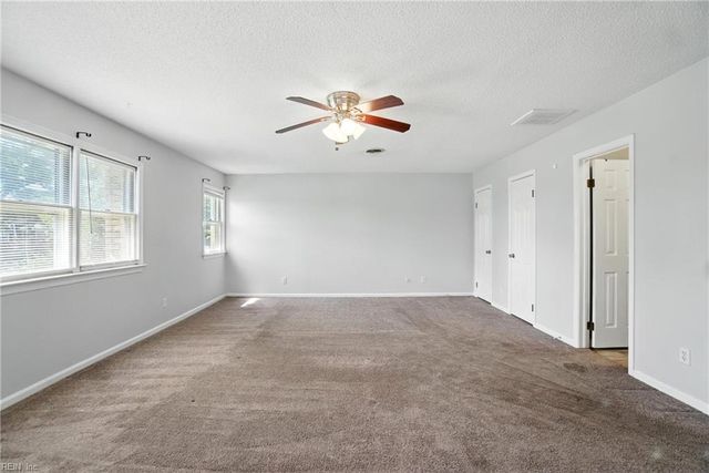622 Thomas Nelson DR, Virginia Beach, VA 23452