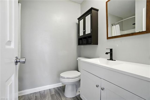 622 Thomas Nelson DR, Virginia Beach, VA 23452