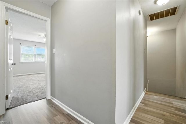 622 Thomas Nelson DR, Virginia Beach, VA 23452