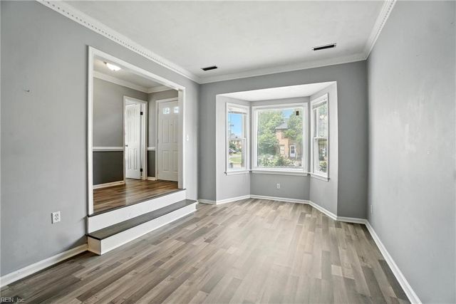 622 Thomas Nelson DR, Virginia Beach, VA 23452