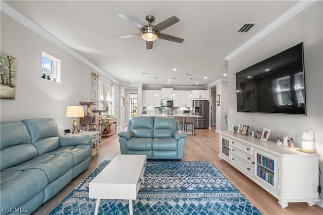 10357 Bonavie Cove DR, Fort Myers, FL 33966