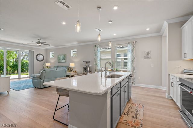 10357 Bonavie Cove DR, Fort Myers, FL 33966