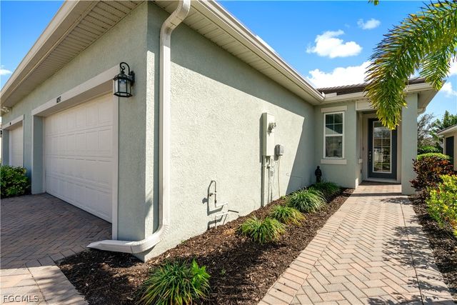 10357 Bonavie Cove DR, Fort Myers, FL 33966