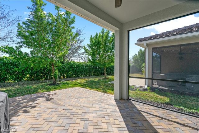 10357 Bonavie Cove DR, Fort Myers, FL 33966