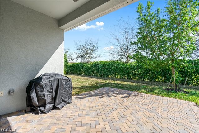 10357 Bonavie Cove DR, Fort Myers, FL 33966