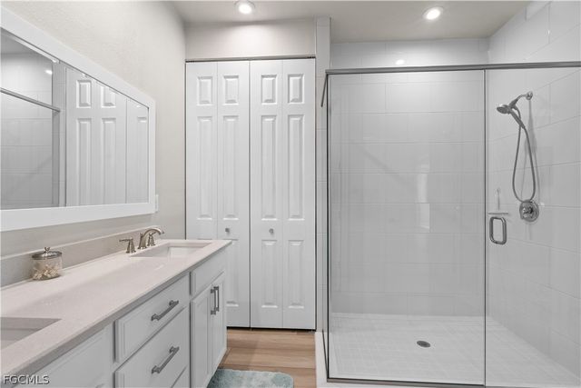 10357 Bonavie Cove DR, Fort Myers, FL 33966