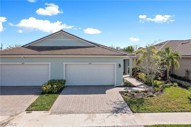 10357 Bonavie Cove DR, Fort Myers, FL 33966