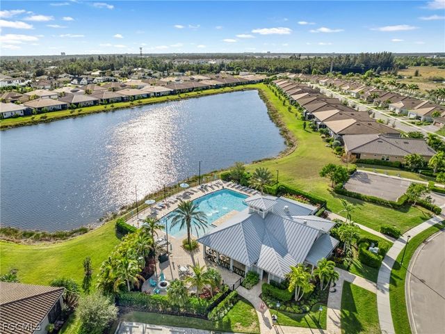 10357 Bonavie Cove DR, Fort Myers, FL 33966