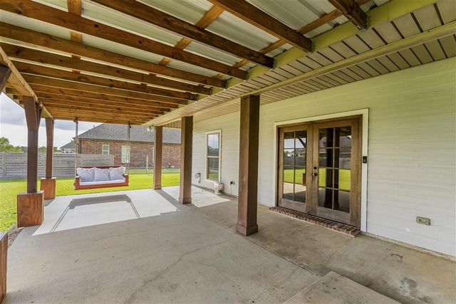 7421 Buckskin Drive, Iowa, LA 70647