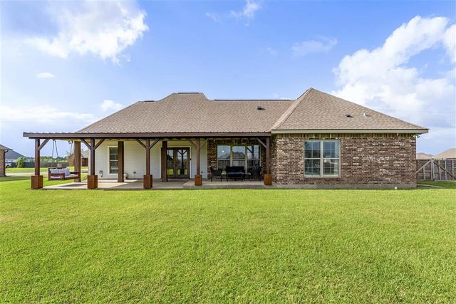 7421 Buckskin Drive, Iowa, LA 70647