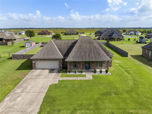 7421 Buckskin Drive, Iowa, LA 70647