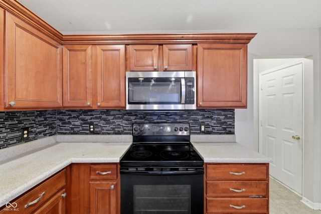 10182 Morning Light Drive, Avon, IN 46123