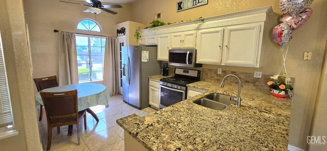 5110 Greenville Court, Bakersfield, CA 93313