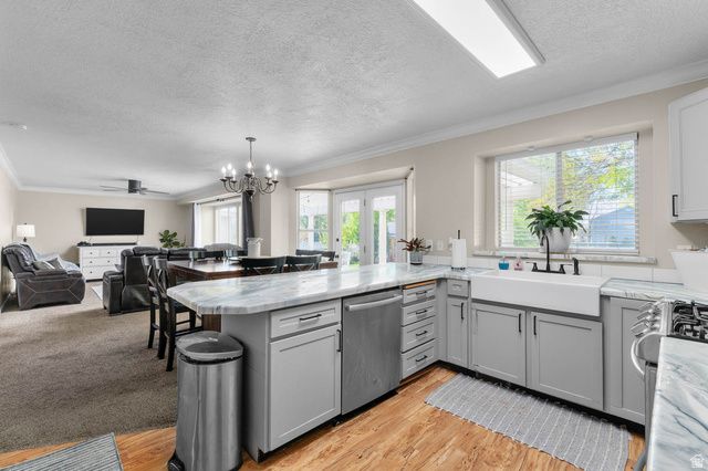 2855 W GOLDEN MEADOWS DR, Riverton, UT 84065