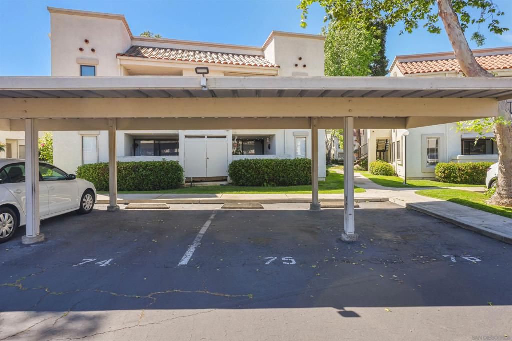 Image 17 of property listing at 8393 Capricorn 91, San Diego, CA 92126