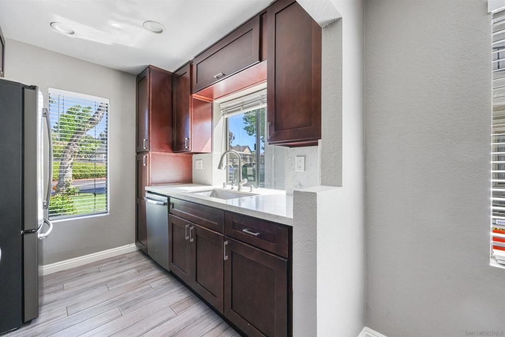 Image 4 of property listing at 8393 Capricorn 91, San Diego, CA 92126