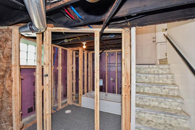 2322 S 63rd STREET, West Allis, WI 53219