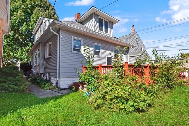 2322 S 63rd STREET, West Allis, WI 53219