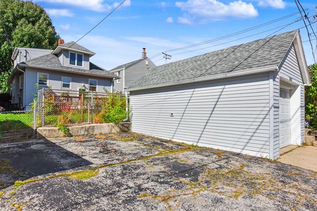 2322 S 63rd STREET, West Allis, WI 53219